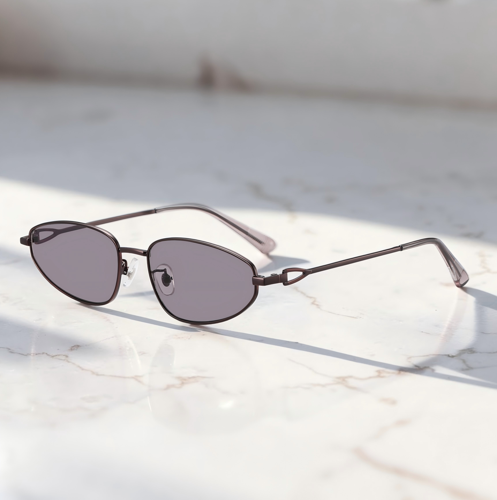 Vintage Slim Frame Sunglasses – Retro Metal Unisex Shades