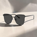 Luxury Oversized Cat-Eye Sunglasses for Women – Minimal Metal Frame UV400 Eyewear