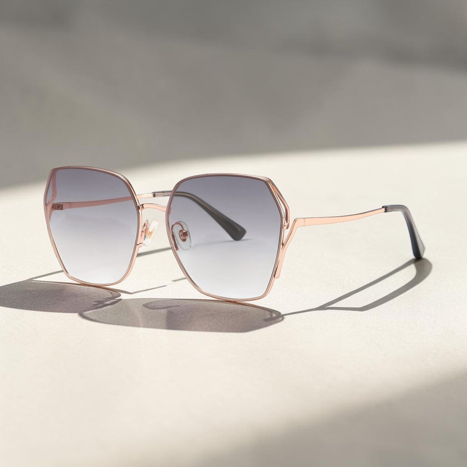 Luxury Oversized Square Sunglasses – Rose Gold Frame, Lightweight Metal, UV400 Protection