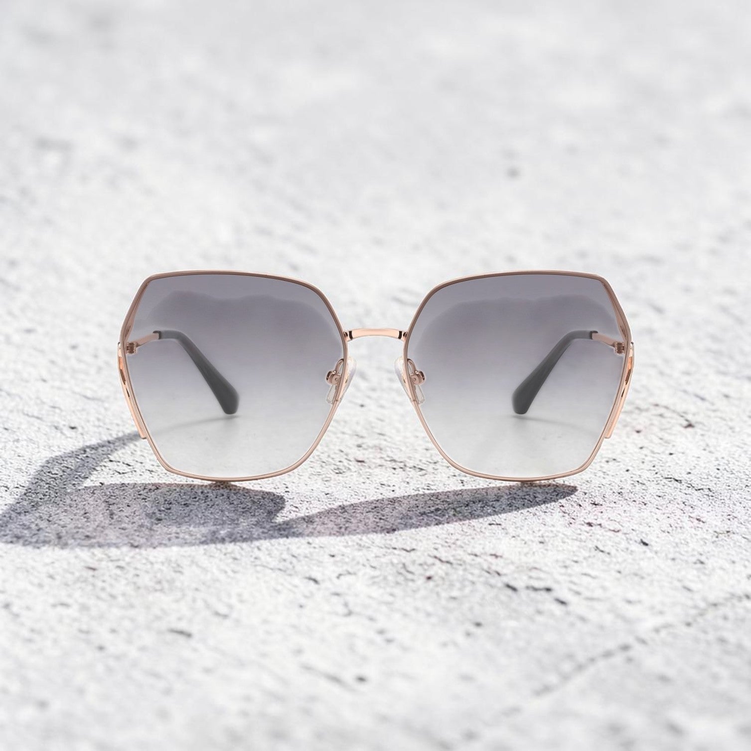 Luxury Oversized Square Sunglasses – Rose Gold Frame, Lightweight Metal, UV400 Protection
