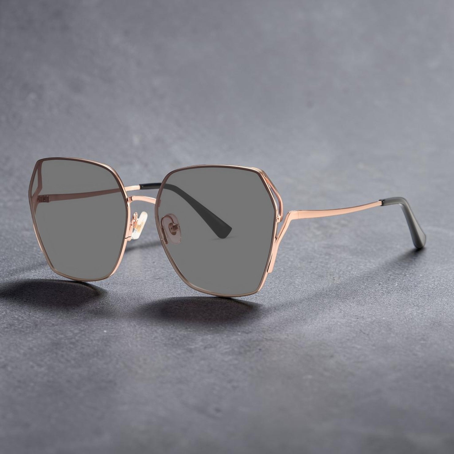 Luxury Oversized Square Sunglasses – Rose Gold Frame, Lightweight Metal, UV400 Protection